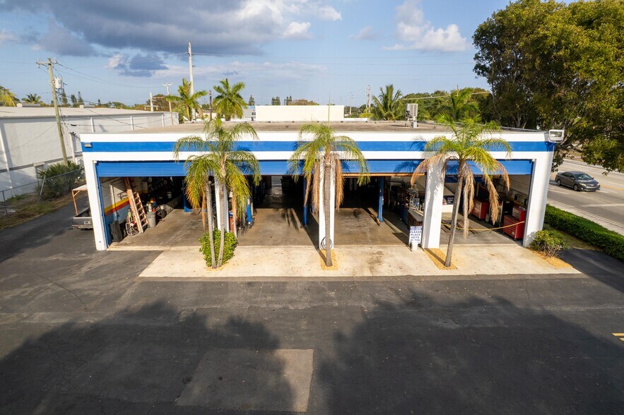 More Photos Of 55 SW 10th St, Deerfield Beach Service For Sale