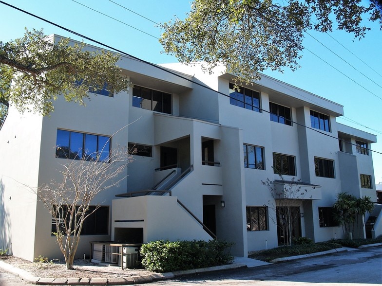 More Photos Of 3333 W Kennedy Blvd, Tampa Loft Creative Space For Sale