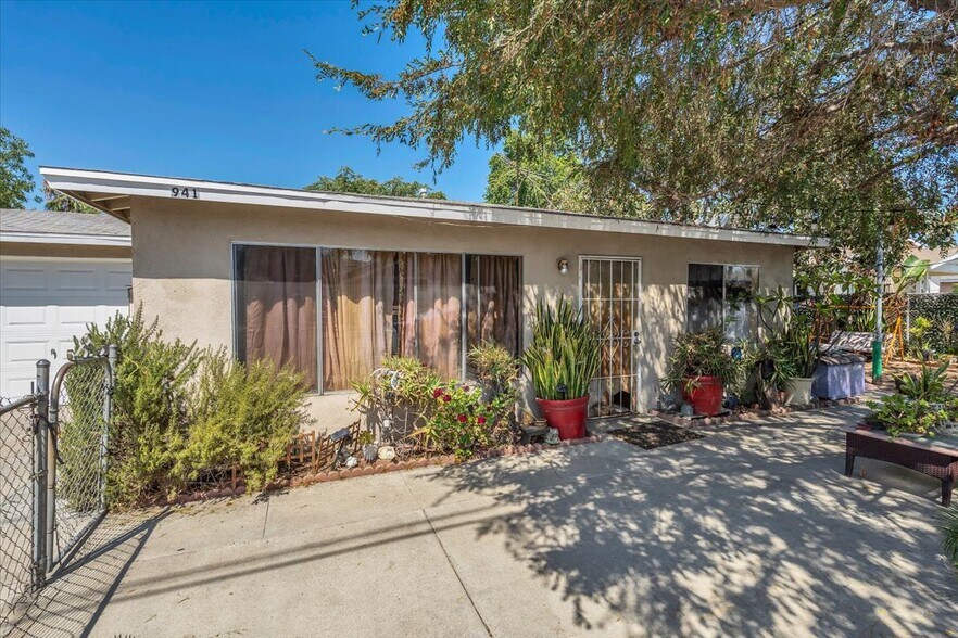 More Photos Of 607 W La Jolla St, Placentia Apartments For Sale
