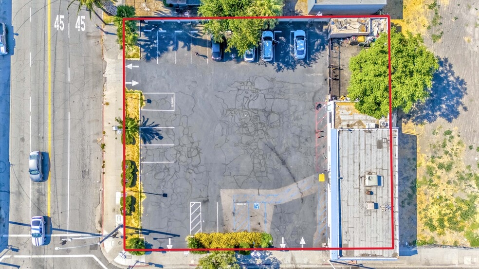 More Photos Of 1198 N D St, San Bernardino Freestanding For Sale