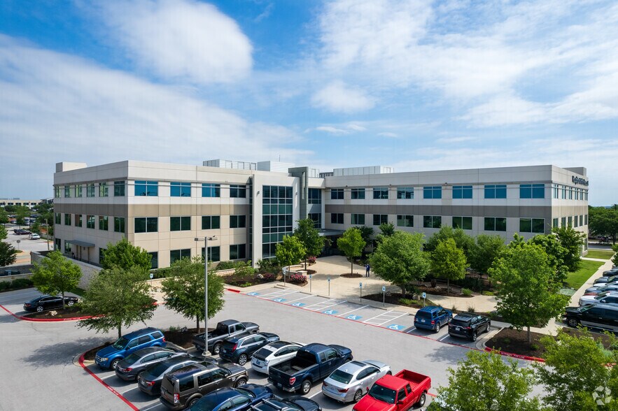 More Photos Of 2700 La Frontera Blvd, Round Rock Office For Lease