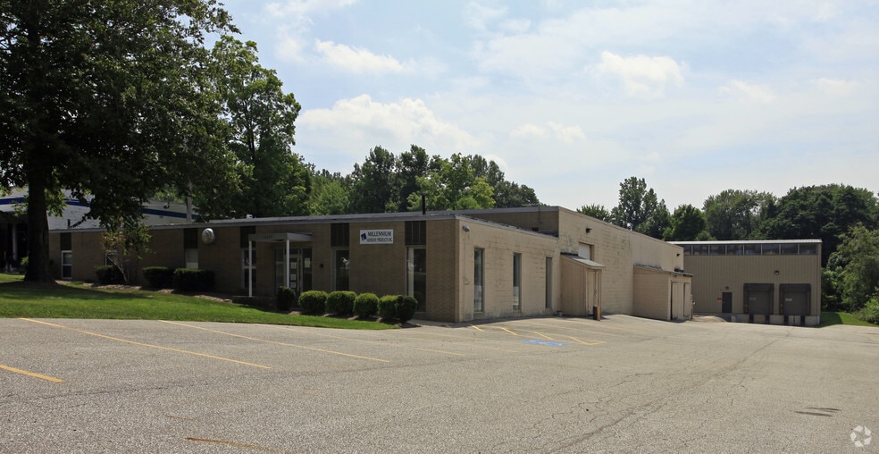 Primary Photo Of 16855 Park Circle Dr, Bainbridge Village Warehouse For Lease