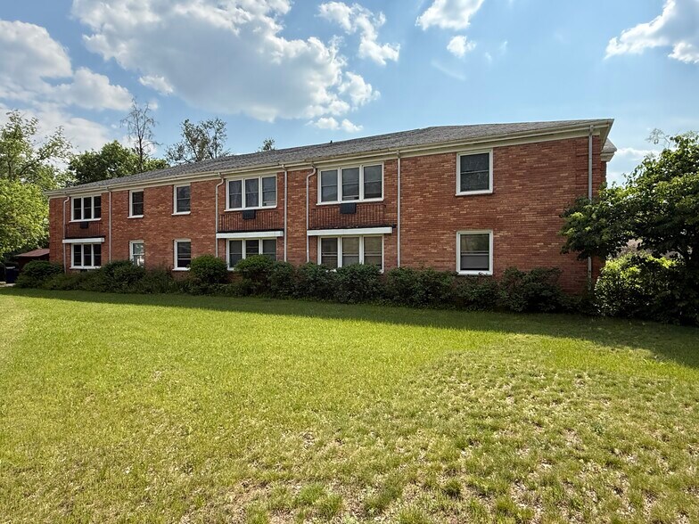 More Photos Of 3701 Robert Pl, Stevens Point Apartments For Sale