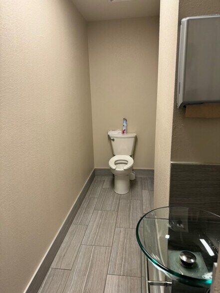 More Photos Of 625 Hwy 50, Zephyr Cove Office For Sale