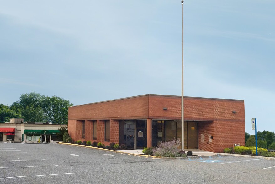 More Photos Of 30 Pompton Ave, Verona Unknown For Sale