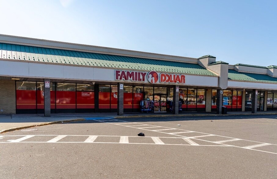 More Photos Of 264-350 Middle Country Rd, Coram Unknown For Lease