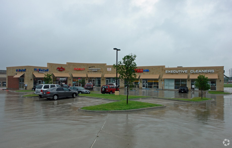 More Photos Of 1720 Eldorado Pky, McKinney Freestanding For Sale