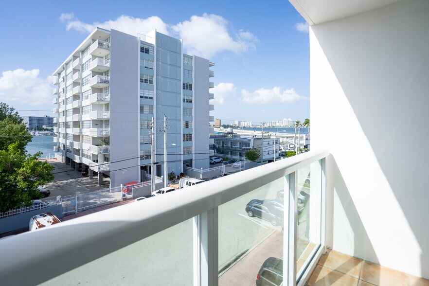 More Photos Of 2011 Bay Dr, Miami Beach Apartments For Sale
