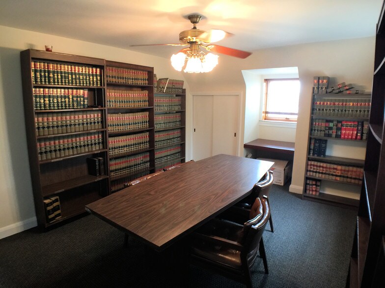 More Photos Of 402 Crain Hwy N, Glen Burnie Office For Sale