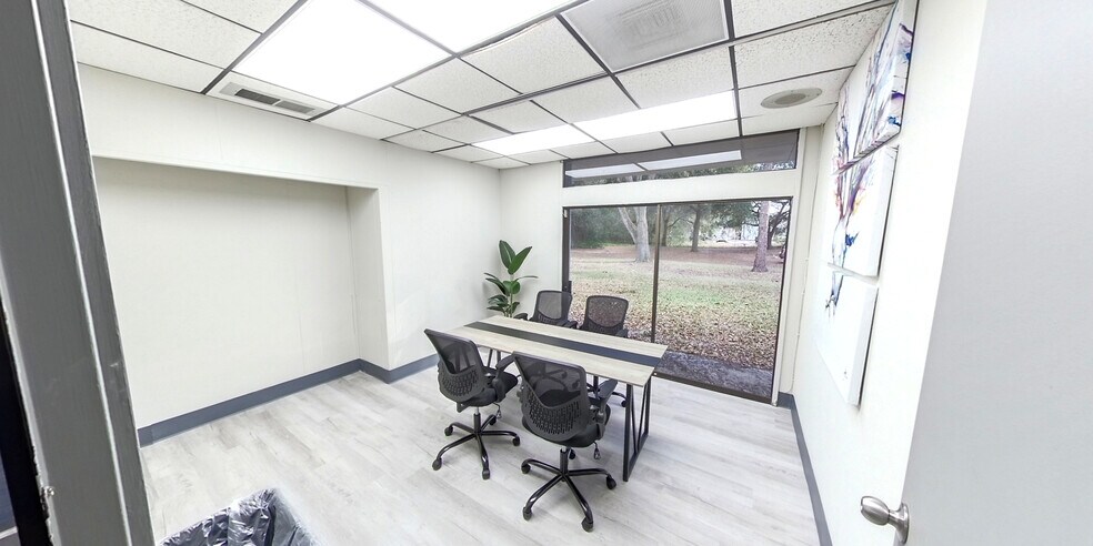 More Photos Of 2121 Corporate Square Blvd, Jacksonville Office For Lease
