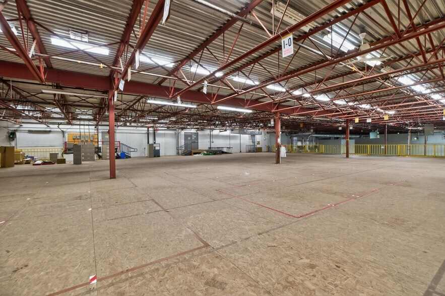 More Photos Of 2580 Viscount Way, Richmond Warehouse For Lease