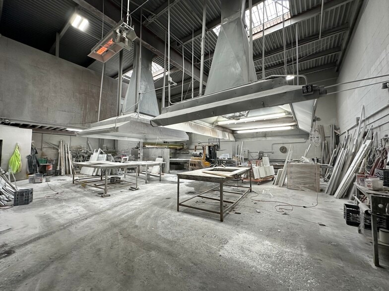 More Photos Of 250 Morgan Ave, Brooklyn Manufacturing For Lease