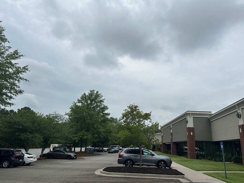 More Photos Of 1305 Lakes Pky, Lawrenceville Light Distribution For Lease