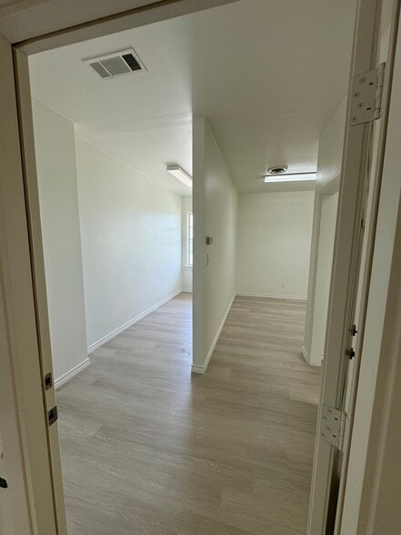 More Photos Of 3606 Marvin D Love Fwy, Dallas Medical For Lease
