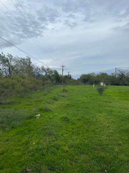 More Photos Of 2591 TX-21, Dale Land For Sale