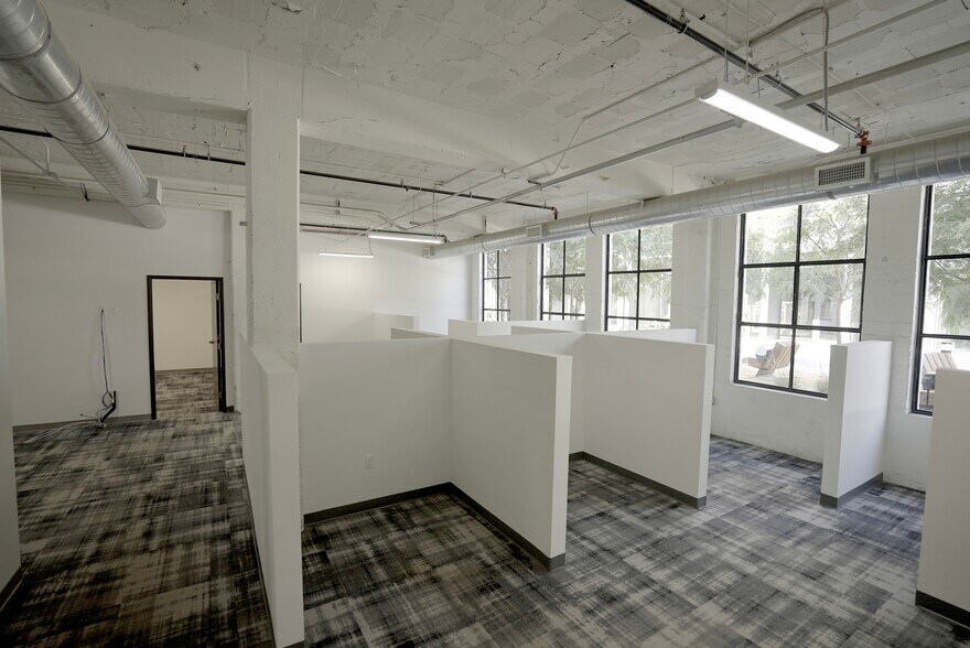 More Photos Of 1355 Palmetto St, Los Angeles Loft Creative Space For Lease