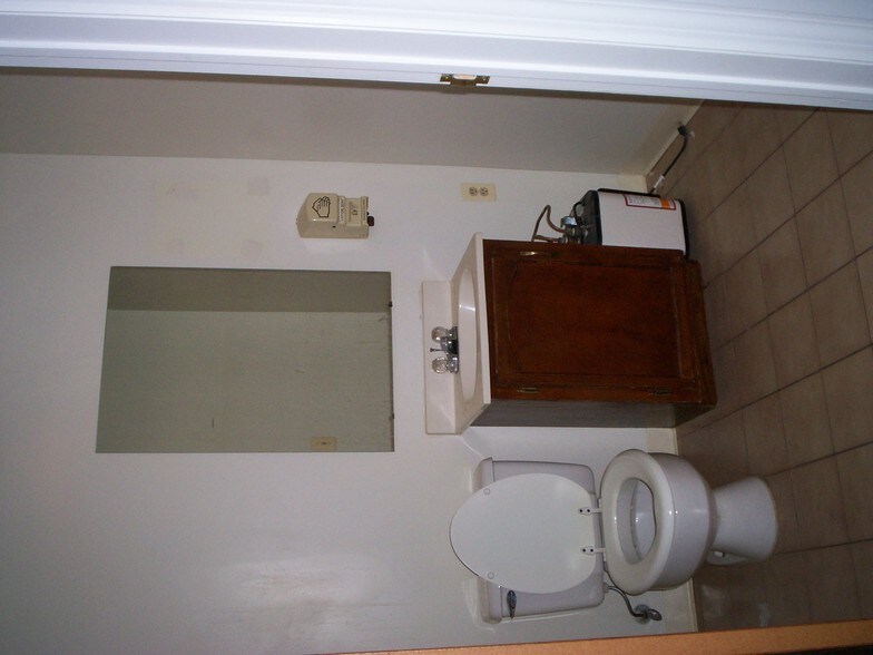 More Photos Of 525-537 Route 57, Washington Medical For Lease