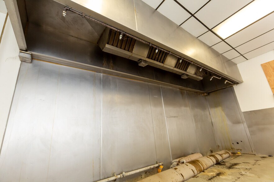 More Photos Of 200 W El Norte Pky, Escondido Unknown For Lease