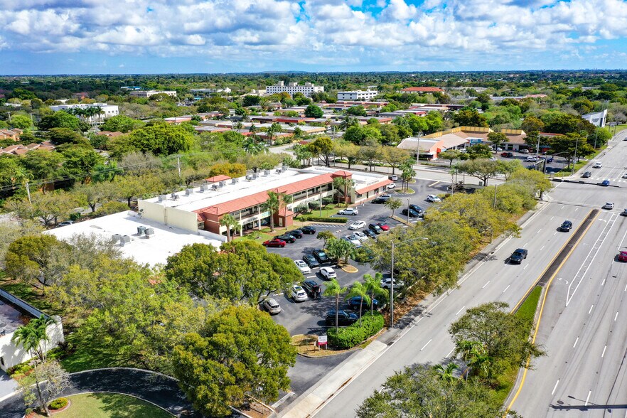 More Photos Of 8001-8085 W McNab Rd, Tamarac Unknown For Lease