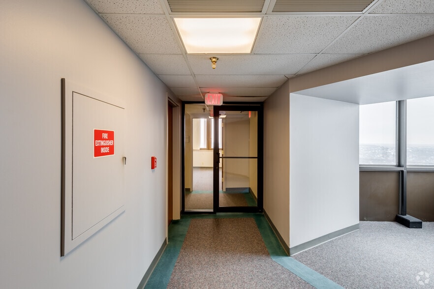 Photo of 48th Floor Ste 60-4800