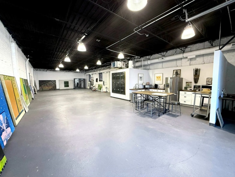 More Photos Of 511 W Clay St, Richmond Storefront For Sale