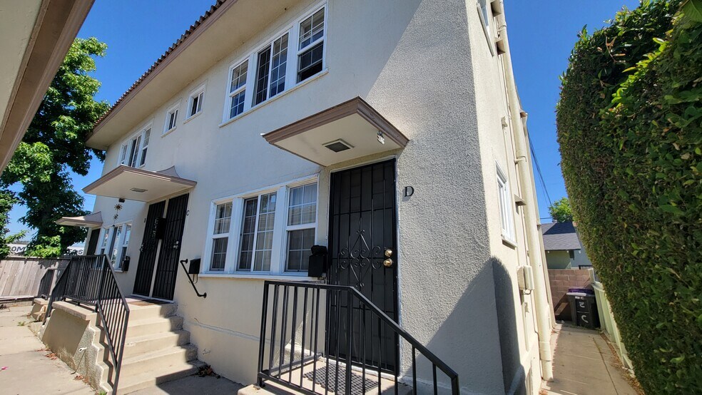 More Photos Of 2415 E 7th St, Long Beach Apartments For Sale
