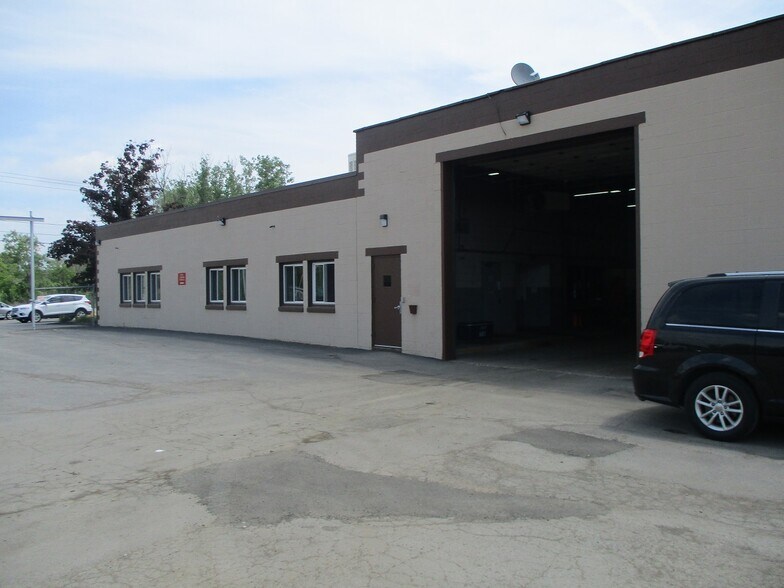 More Photos Of 1 Boon Dr, North Chili Warehouse For Lease