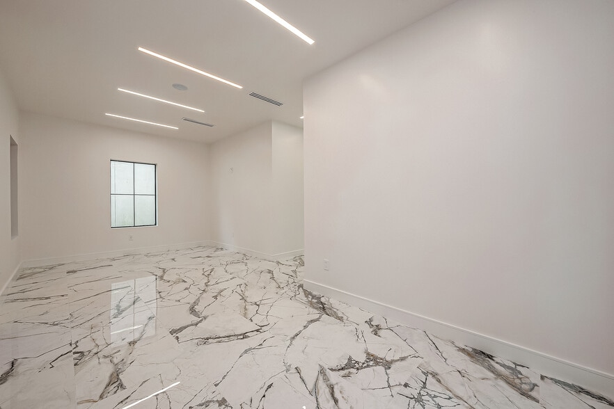 More Photos Of 21392 Provincial Blvd, Katy Medical For Lease
