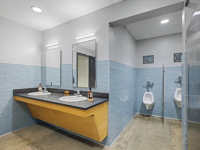 More Photos Of 39 West St, Pittsboro Restaurant For Lease