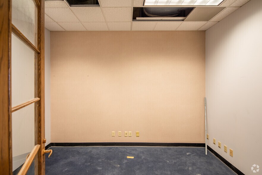 Photo of 21st Floor Ste 2180