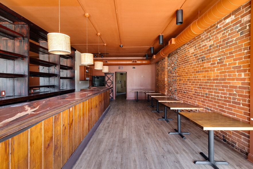 More Photos Of 618 N 1st St, Richmond Storefront Retail Residential For Sale