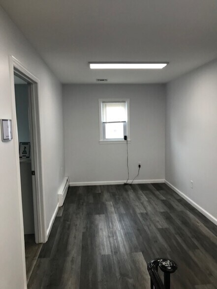 More Photos Of 655 Amboy Ave, Woodbridge Medical For Lease
