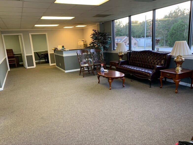 More Photos Of 6080 Coca Cola Blvd, Columbus Light Distribution For Lease