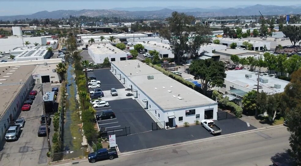 More Photos Of 1250-1264 Industrial Ave, Escondido Warehouse For Lease