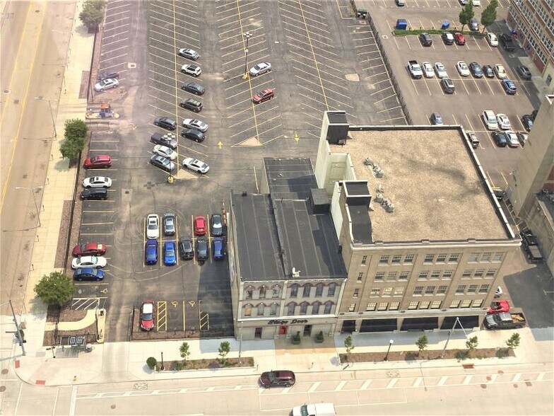 More Photos Of 34-38 N Jefferson St, Dayton Office For Sale