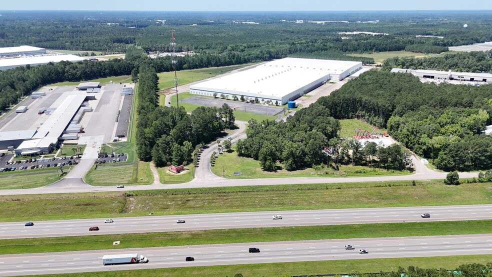 More Photos Of 1116 Business Park Rd, Summerville Distribution For Lease