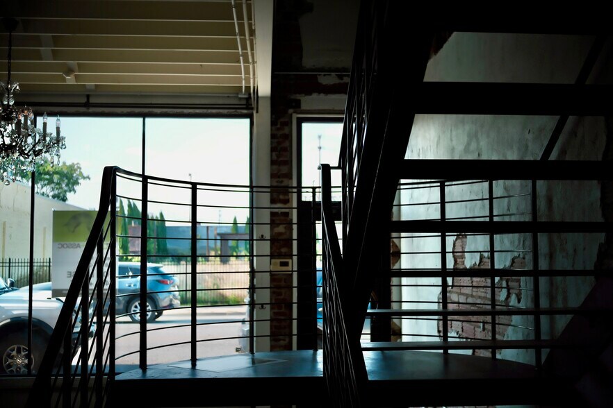 More Photos Of 820 E 3rd St, Tulsa Storefront Retail Office For Lease