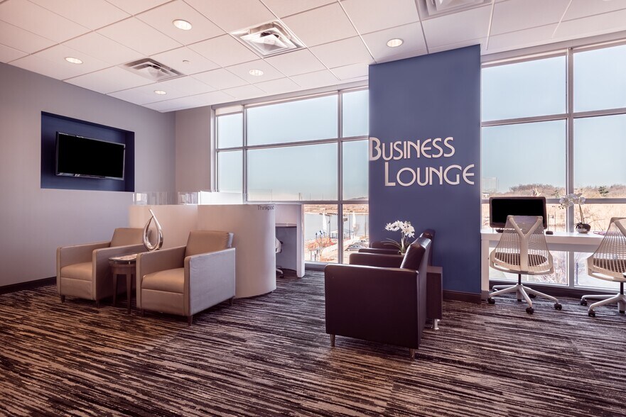 Primary Photo Of 137 National Plz, Oxon Hill Coworking Space