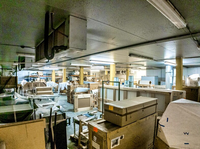 More Photos Of 1390 NW 22nd St, Miami Refrigeration Cold Storage For Sale