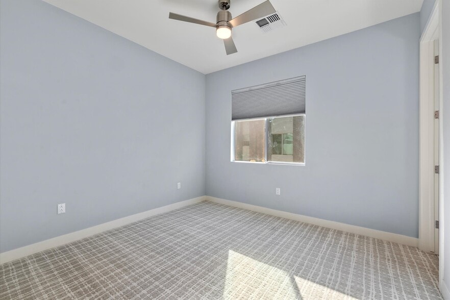 More Photos Of 16580 N 92nd St, Scottsdale Office Residential For Lease