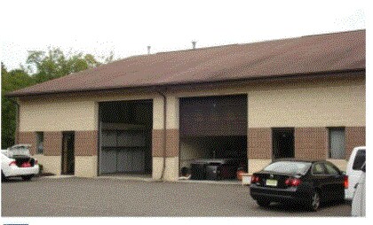 More Photos Of 1004 Industrial Dr, West Berlin Light Distribution For Lease