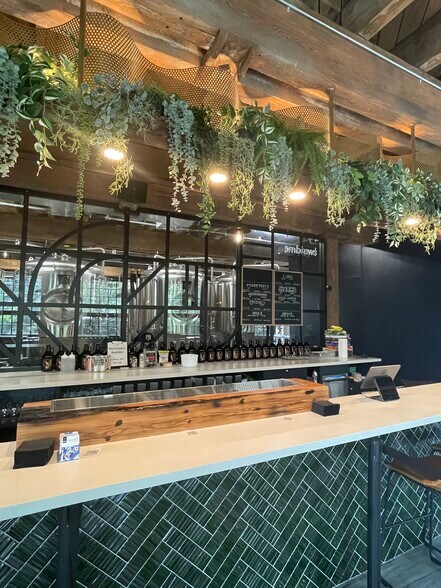 More Photos Of 222 Lake Ave, Yonkers Manufacturing For Lease