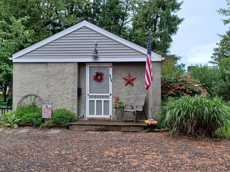 More Photos Of 1060 Davisville Rd, Wrightstown Specialty For Sale