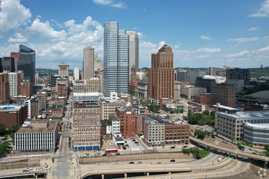 More Photos Of 4-6 Smithfield St, Pittsburgh Office For Lease
