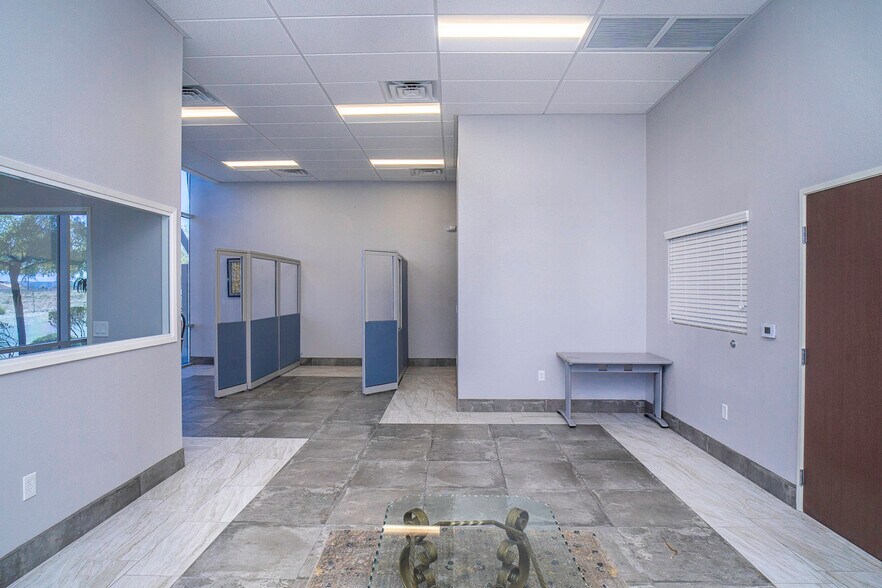 More Photos Of 6807 Ponderosa Way, Las Vegas Office For Lease