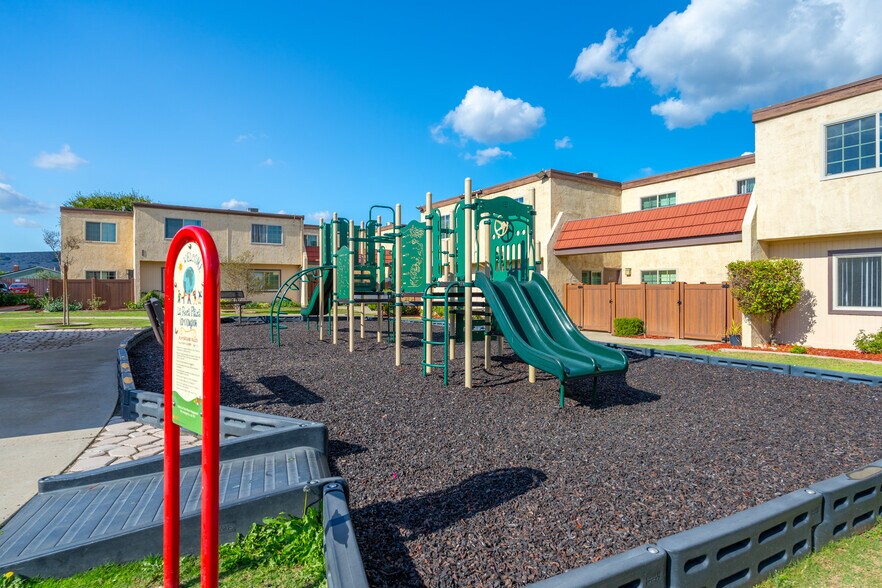 More Photos Of 10032 N Magnolia Ave, Santee Apartments For Sale