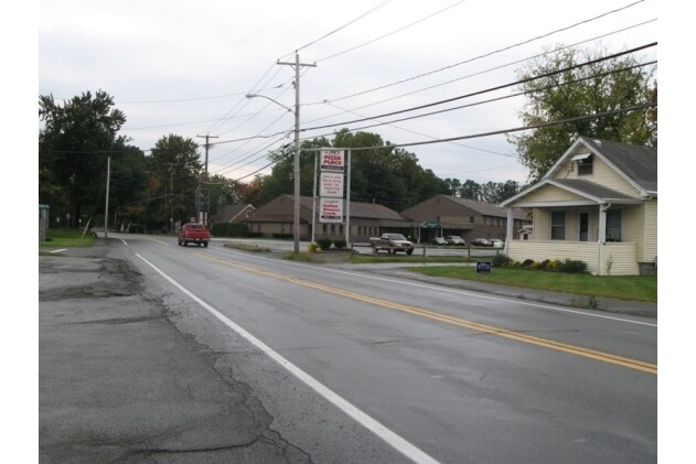 More Photos Of 2739 Hamburg St, Rotterdam Religious Facility For Lease