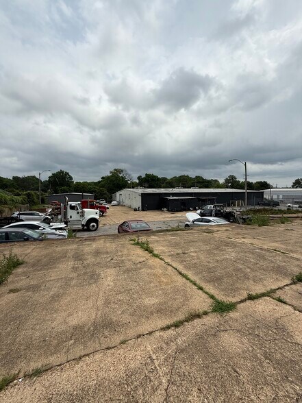 Primary Photo Of 160 W Mallory Ave, Memphis Industrial For Sale