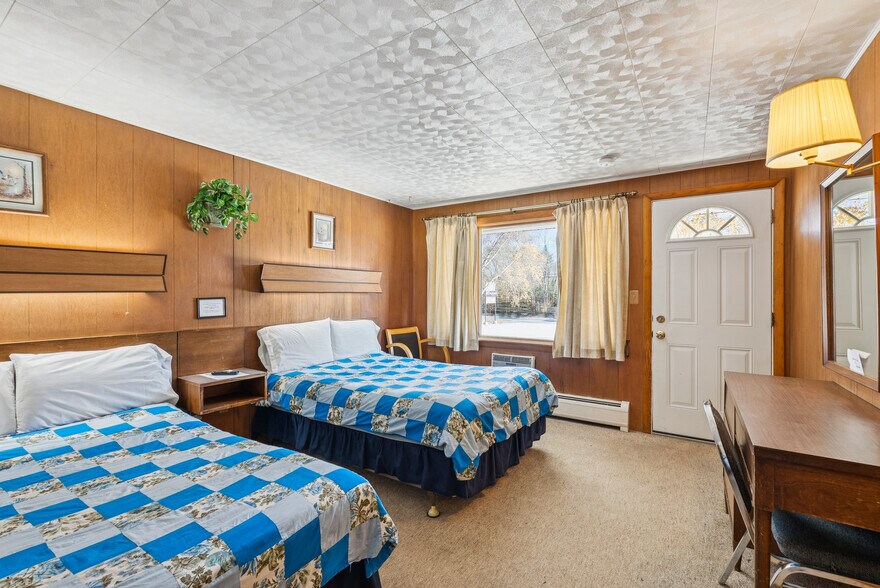 More Photos Of 1132 S Main St, Bryant Pond Hotel For Sale