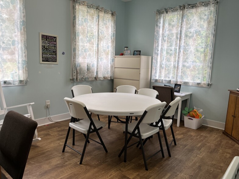 More Photos Of 836 Chester Ave, Tupelo Religious Facility For Sale